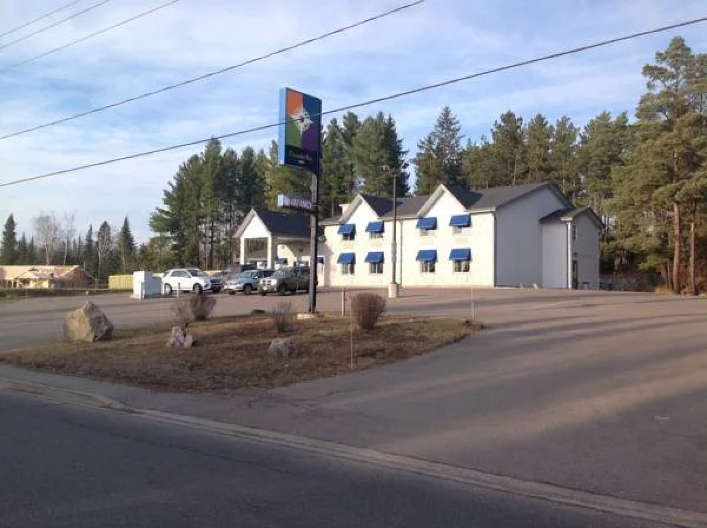 Thunder Bay Inn