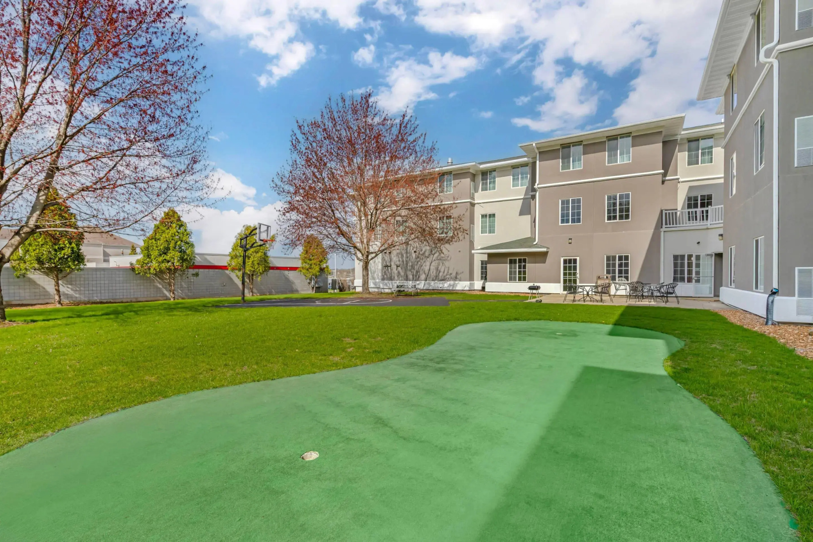 MainStay Suites Madison Airport