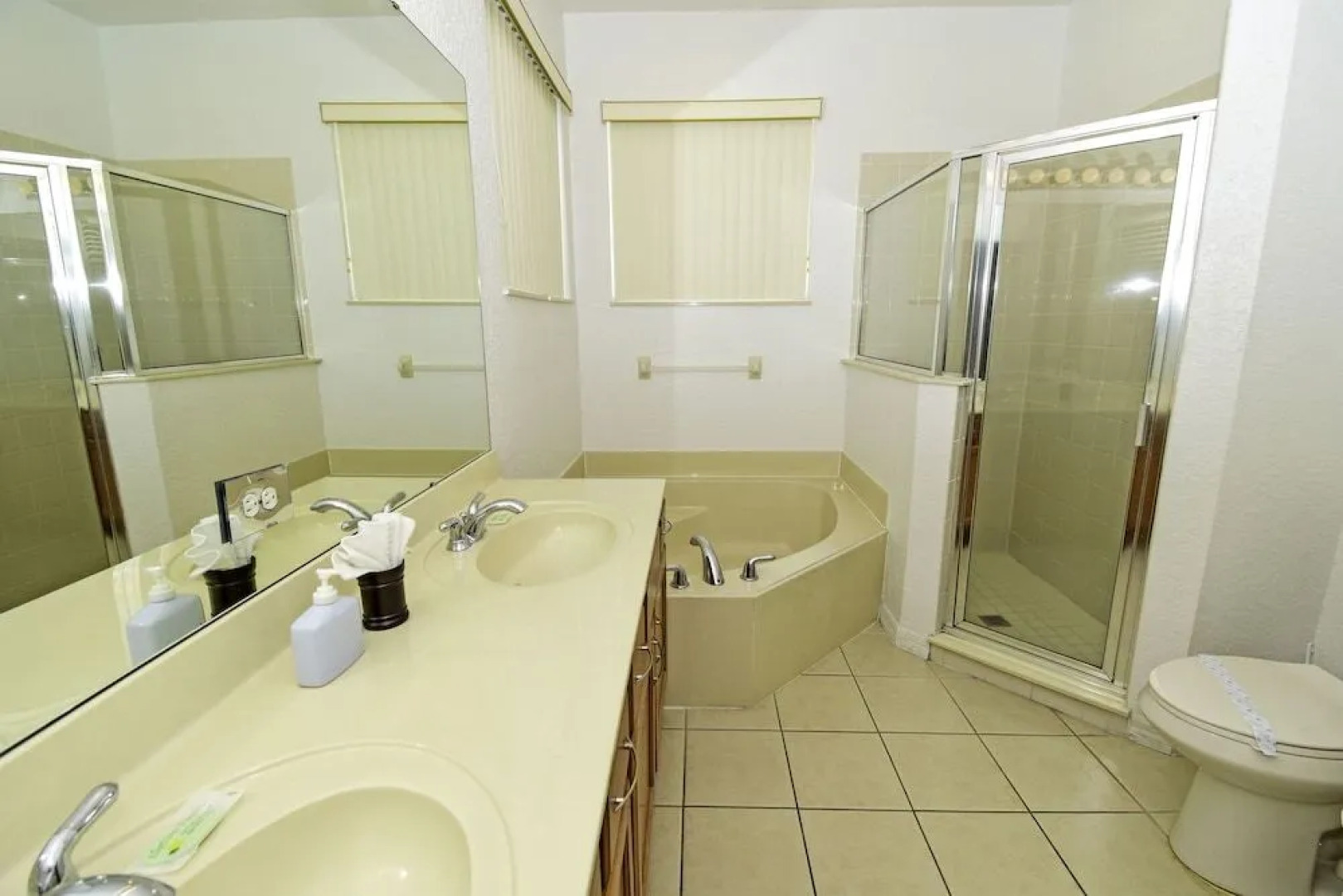 513BIRK Southern Comfort 4 Br villa by RedAwning