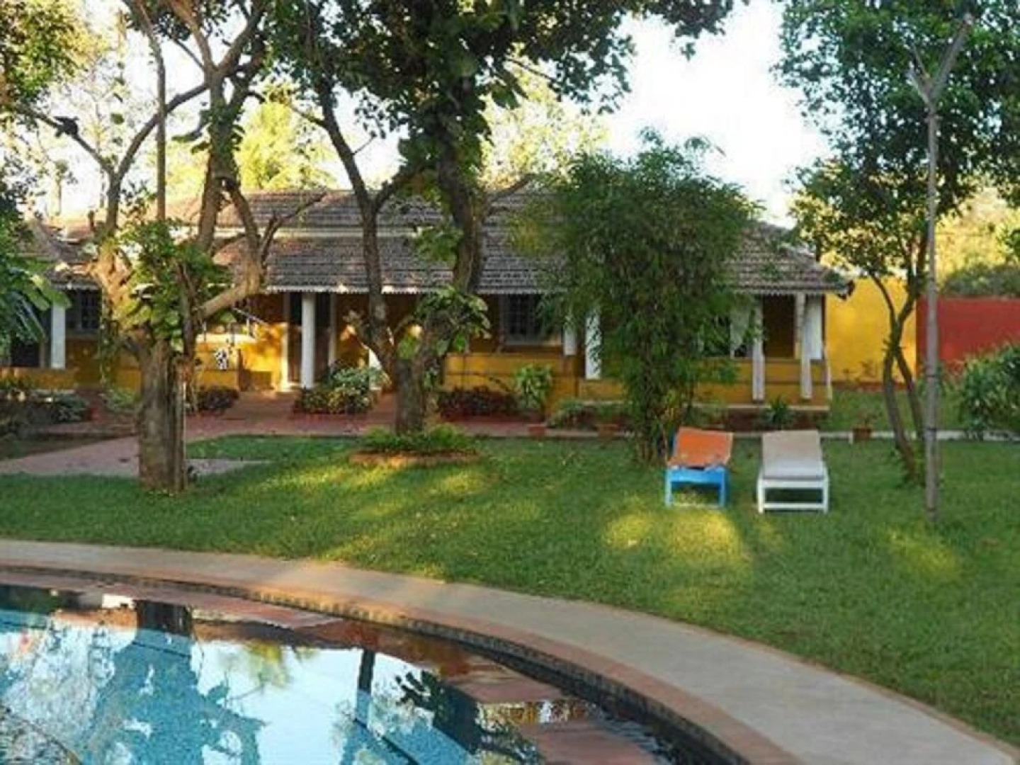 Granpas Inn - Hotel Bougainvillea