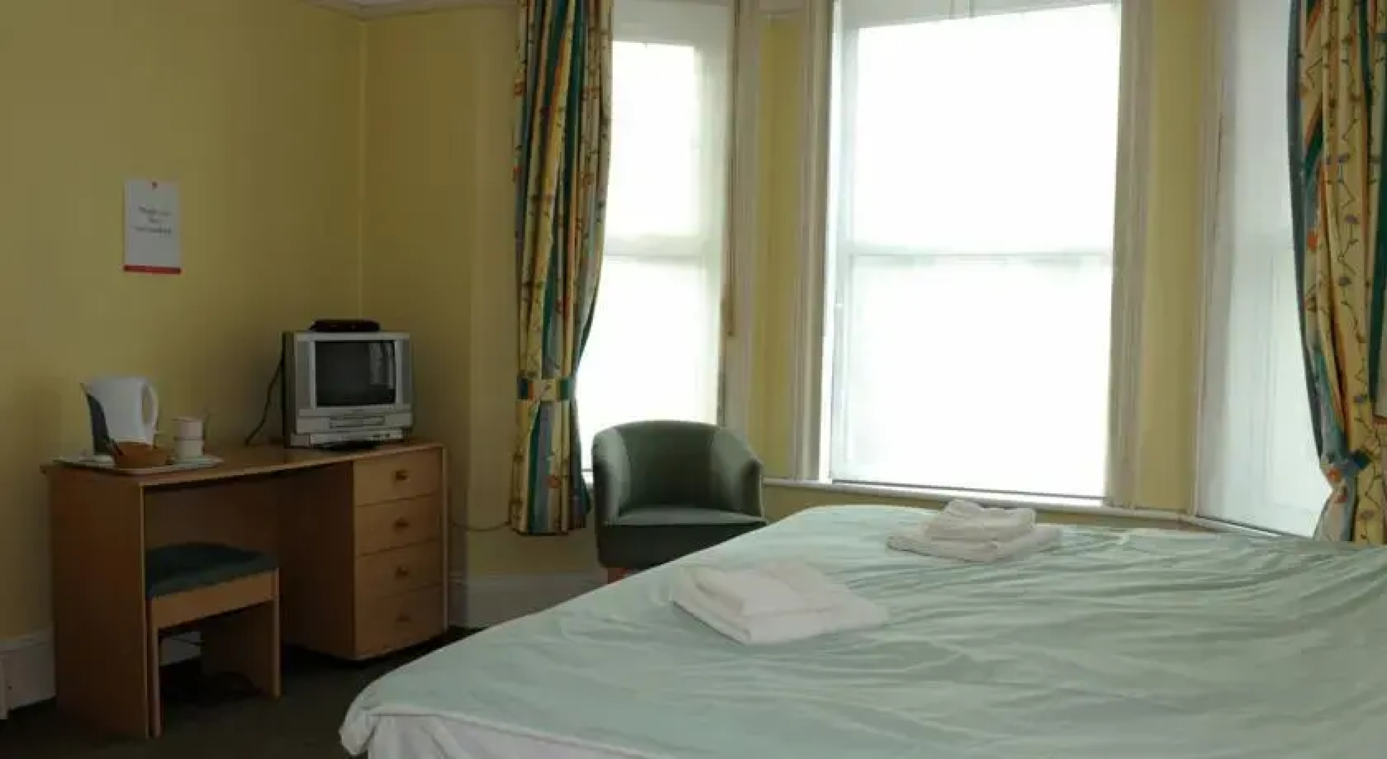 Queens Lodge Guest House