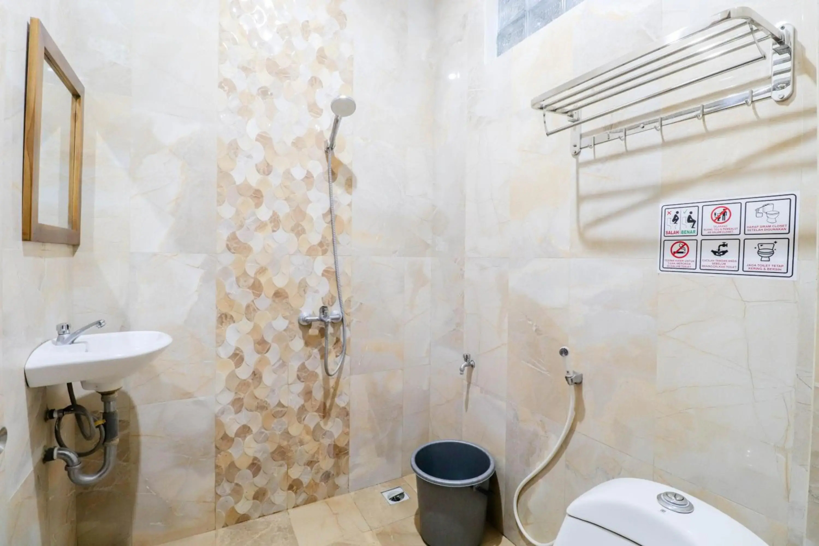 Hotel Safara