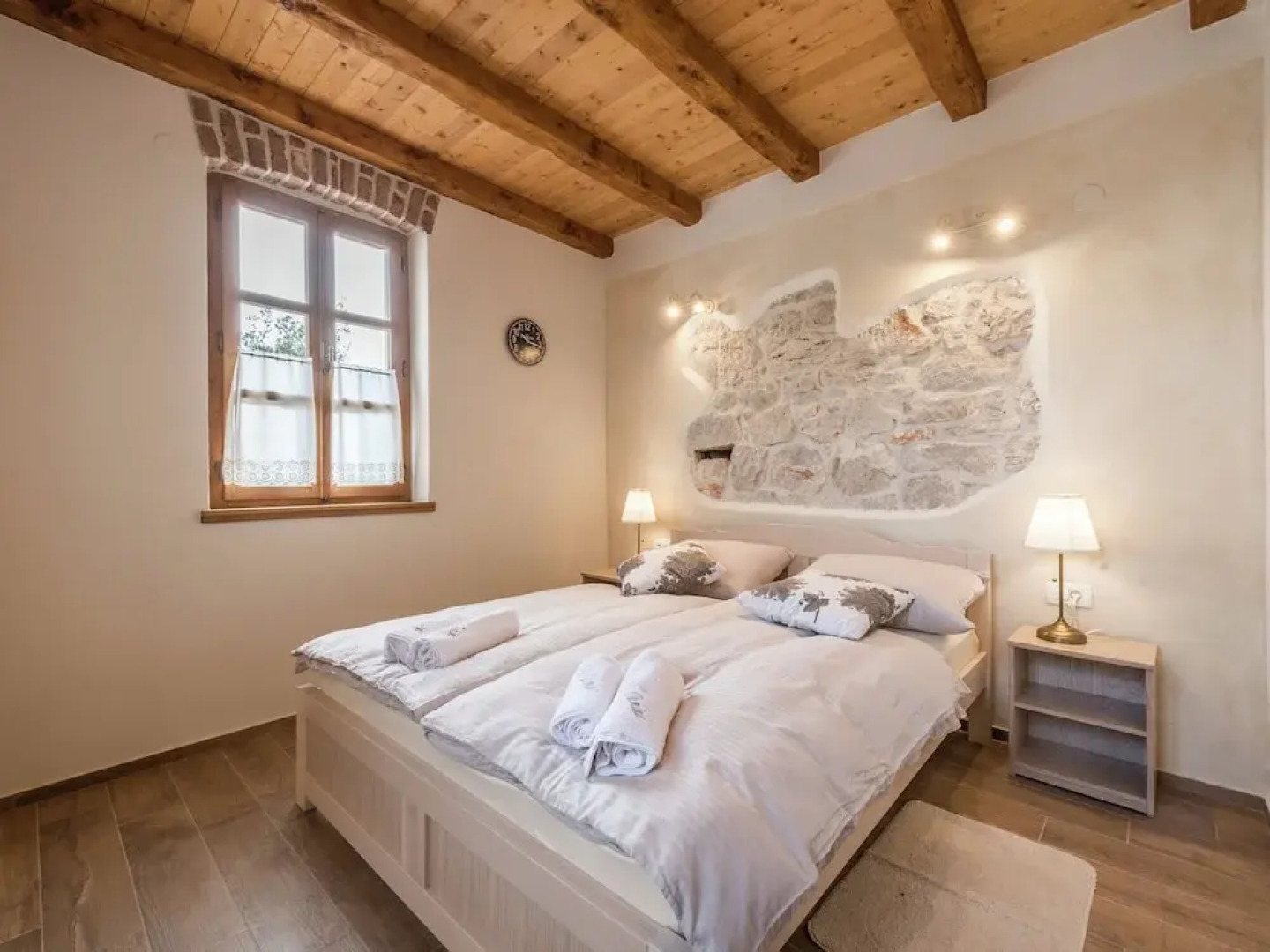 Villa in Sukosan With Pool Near the Sea