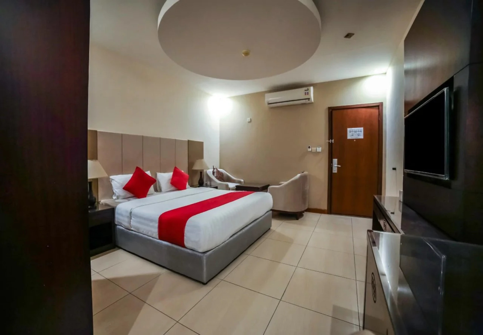 OYO 130 Night Inn Hotel