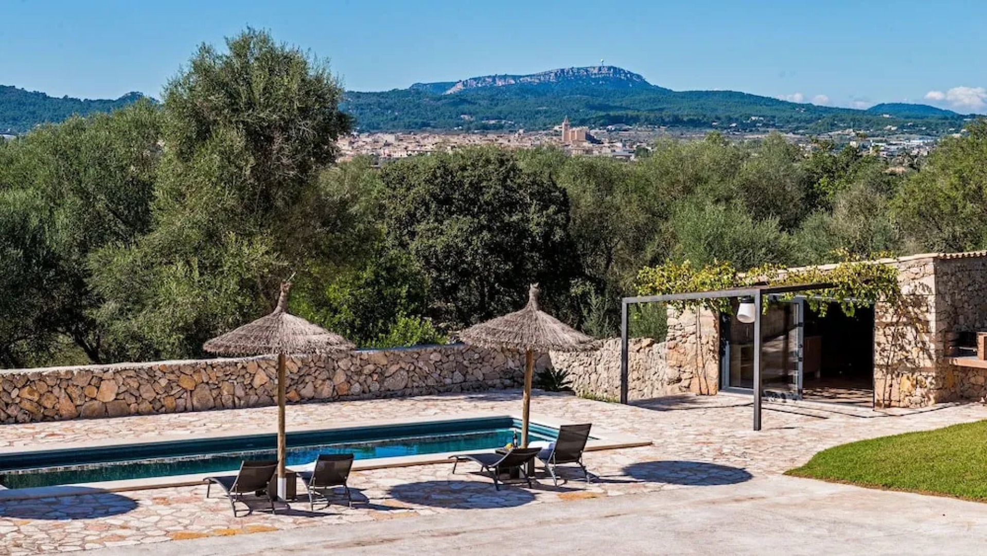 Residence by G Son Veny