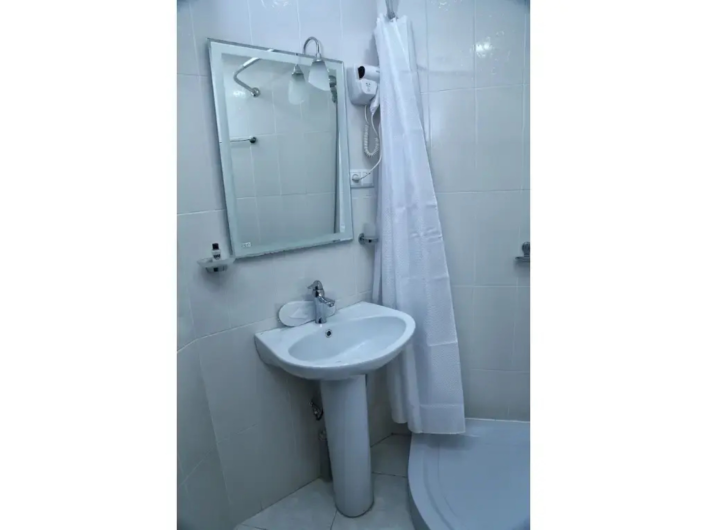 Отель «Лара»