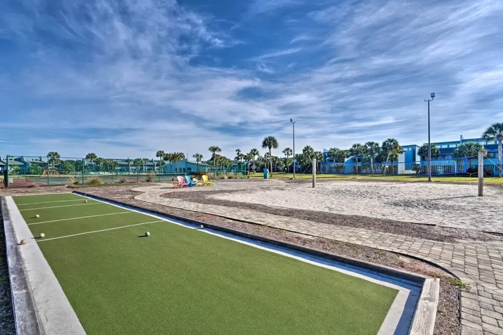PCB Escape w/ Pool & Beach Access, Beach Chairs!