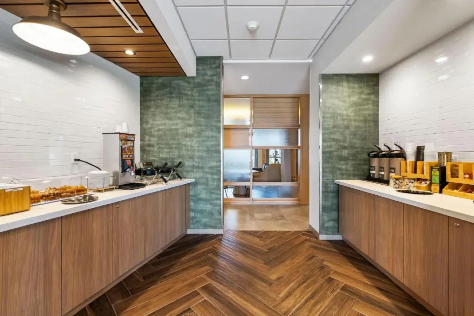 Fairfield by Marriott Inn & Suites San Francisco Airport Oyster Point Area