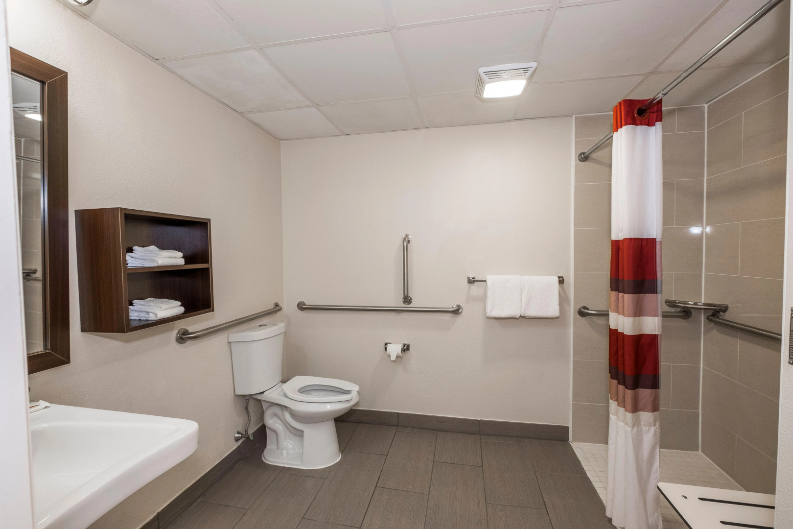 Red Roof PLUS+ Poughkeepsie