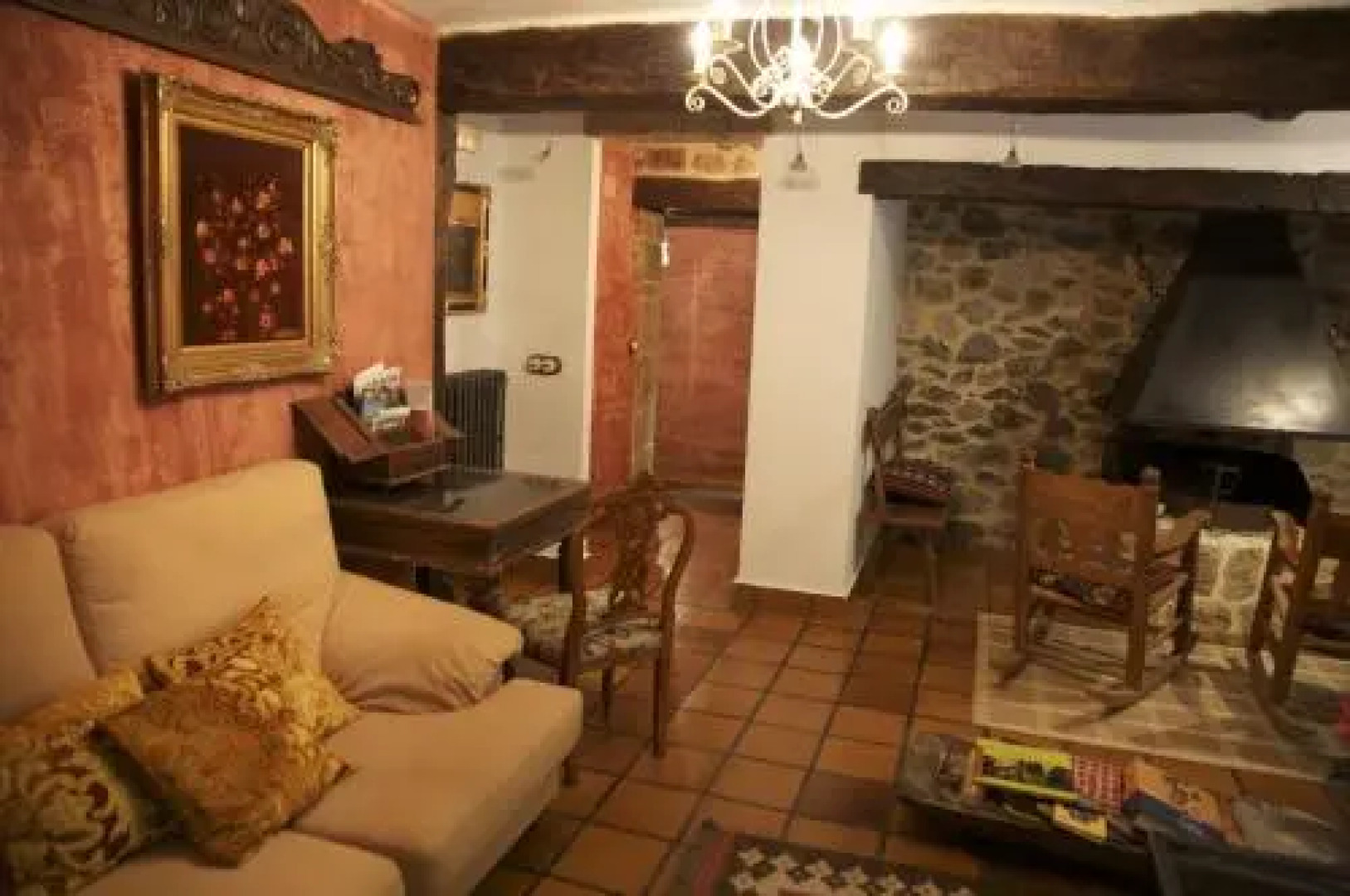 Casona de San Pantaleón de Aras