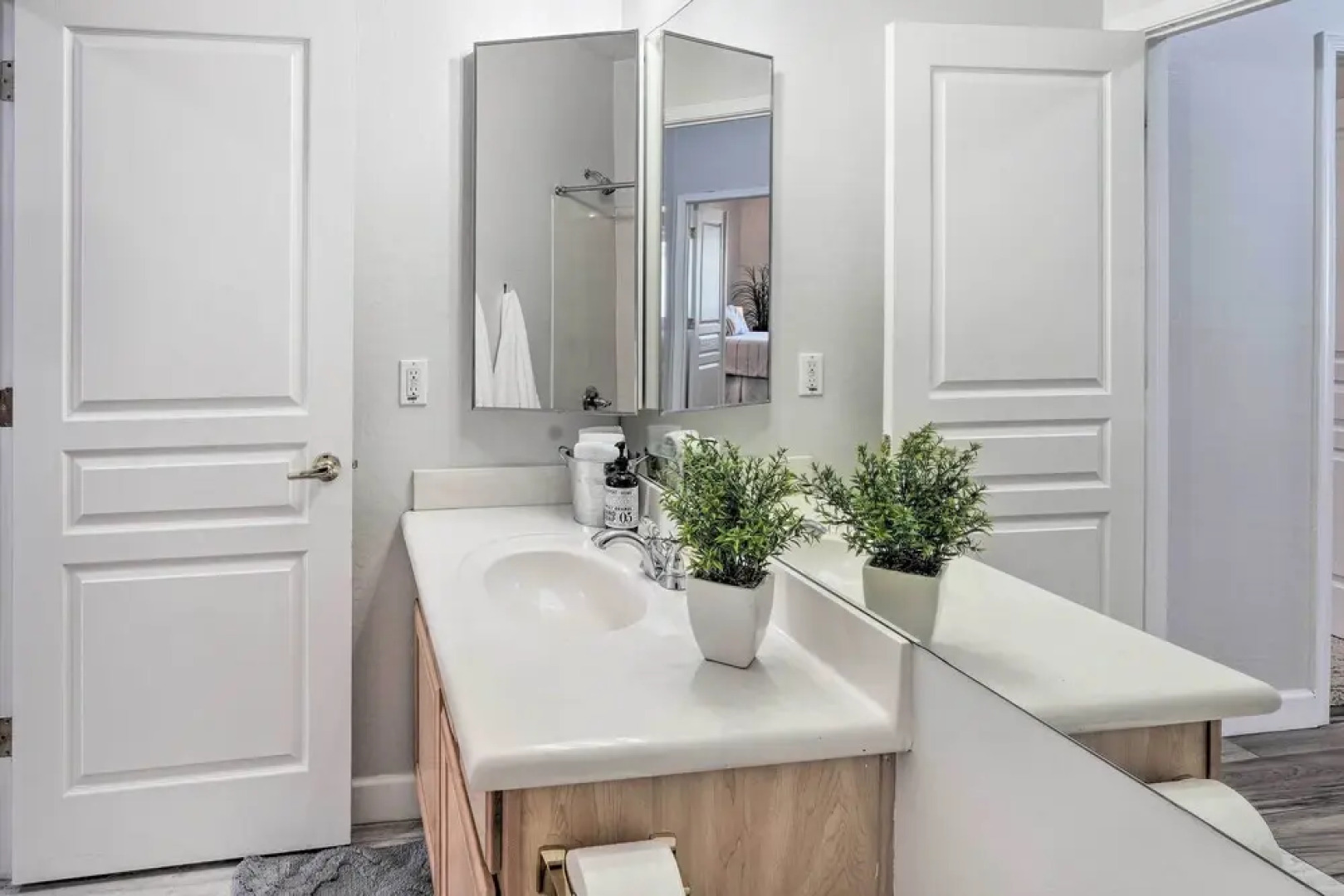 Peoria Escape ~ 8 Mi to State Farm Stadium