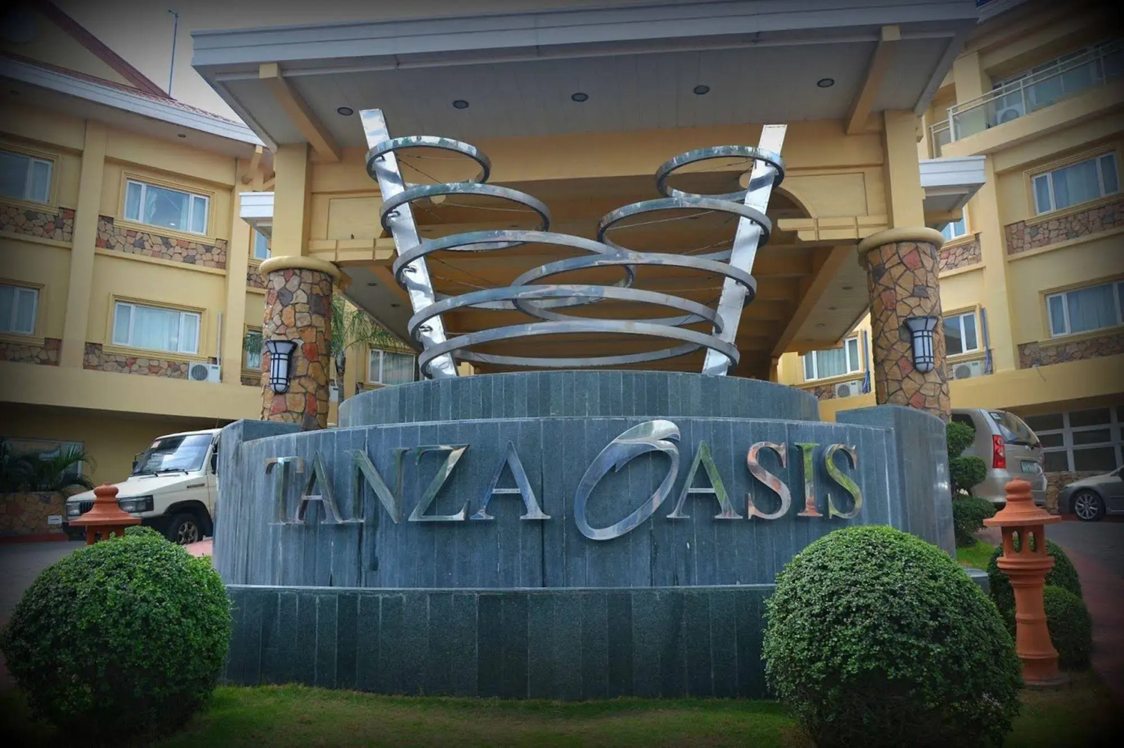 Tanza Oasis Hotel and Resort