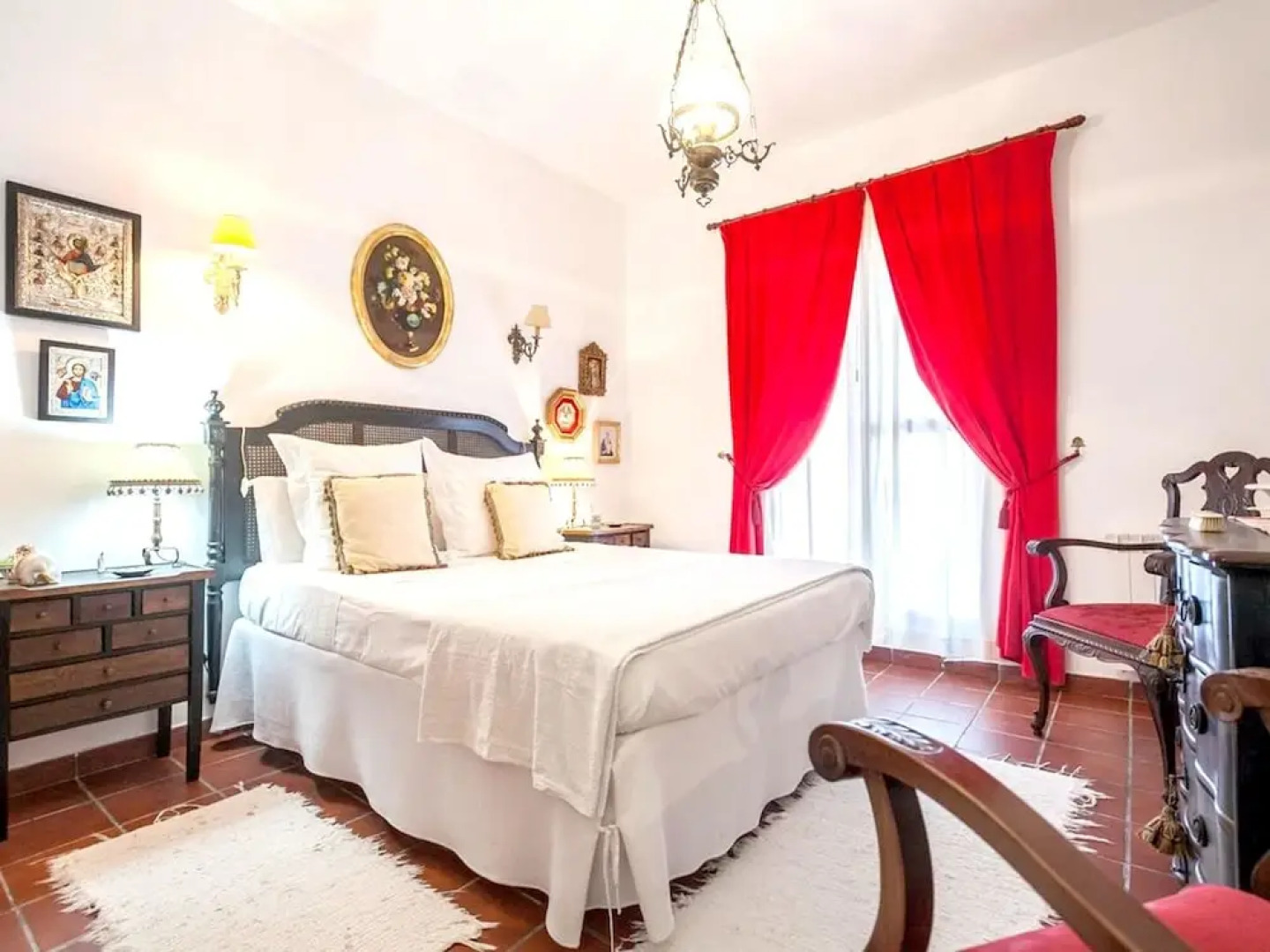 Villa With 4 Bedrooms in Los Palacios y Villafranca, With Private Pool