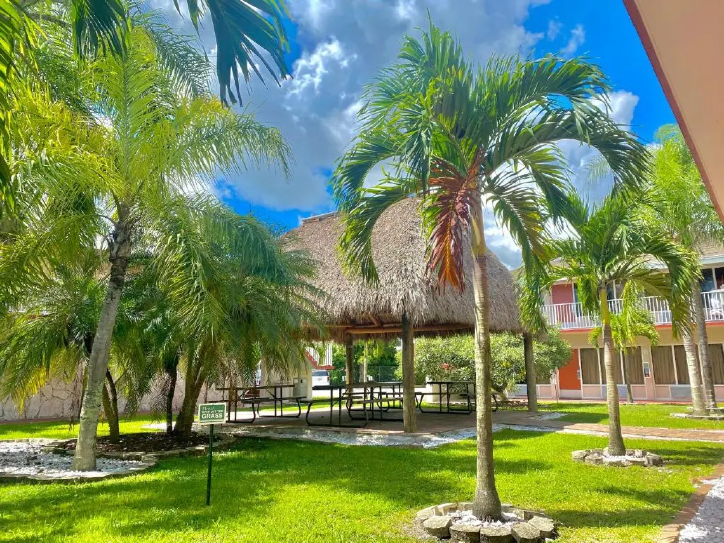 Garden Inn Homestead