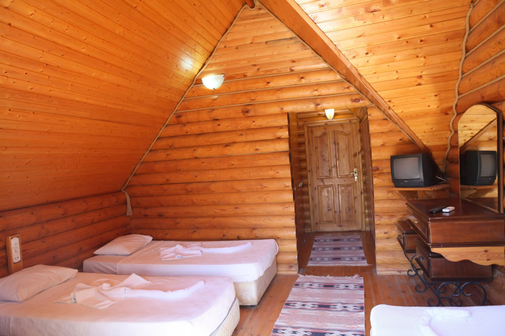 Woodline Hotel