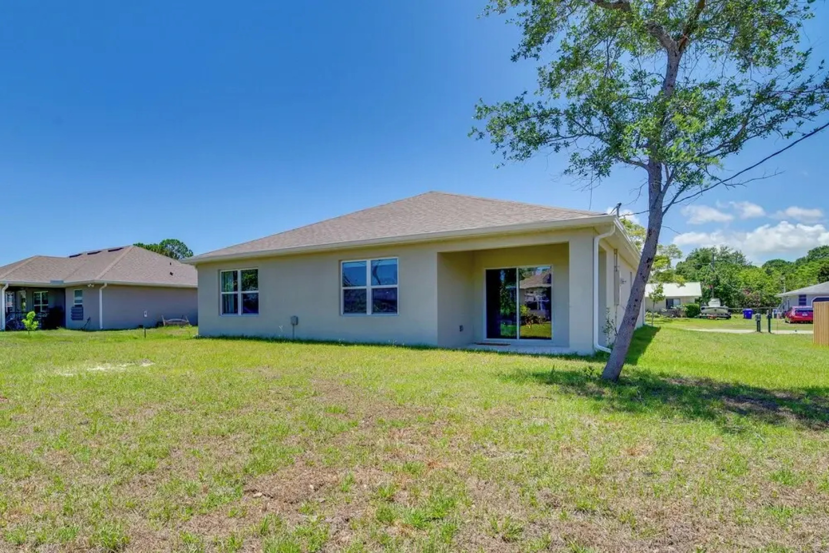 Pet-friendly Sebastian Retreat: 7 Mi to Beach!