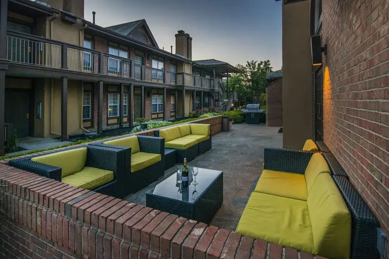 Cloverleaf Suites Columbus