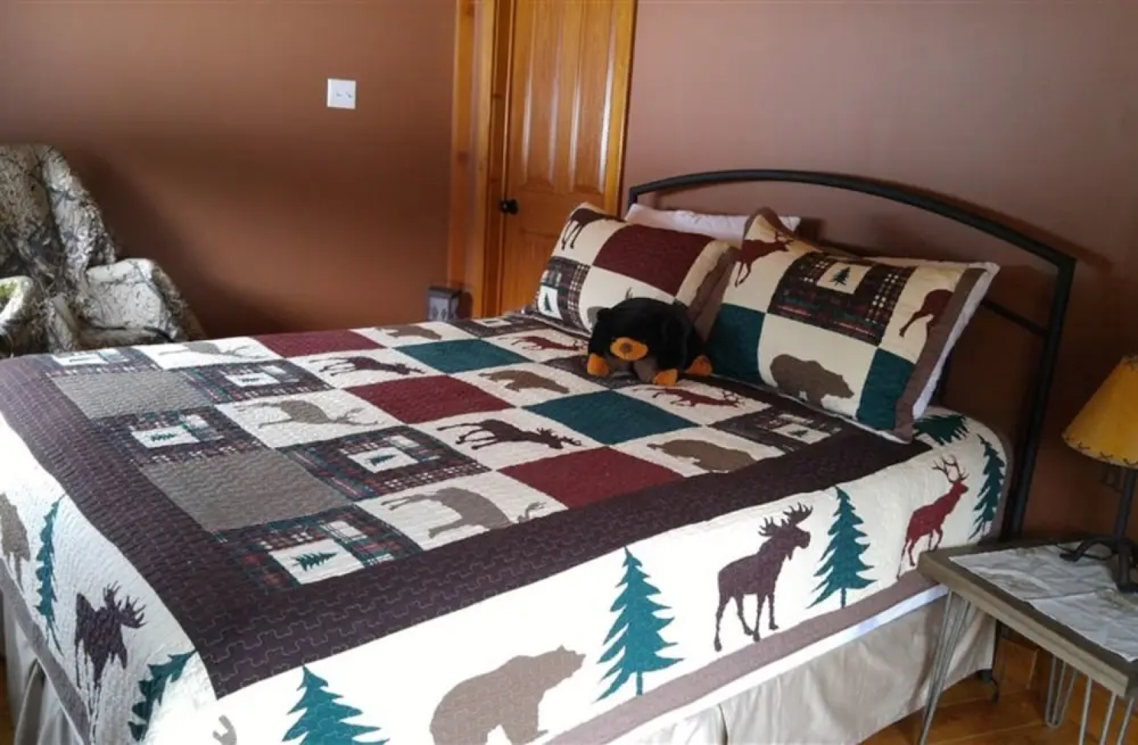 Strong Timbers B&B