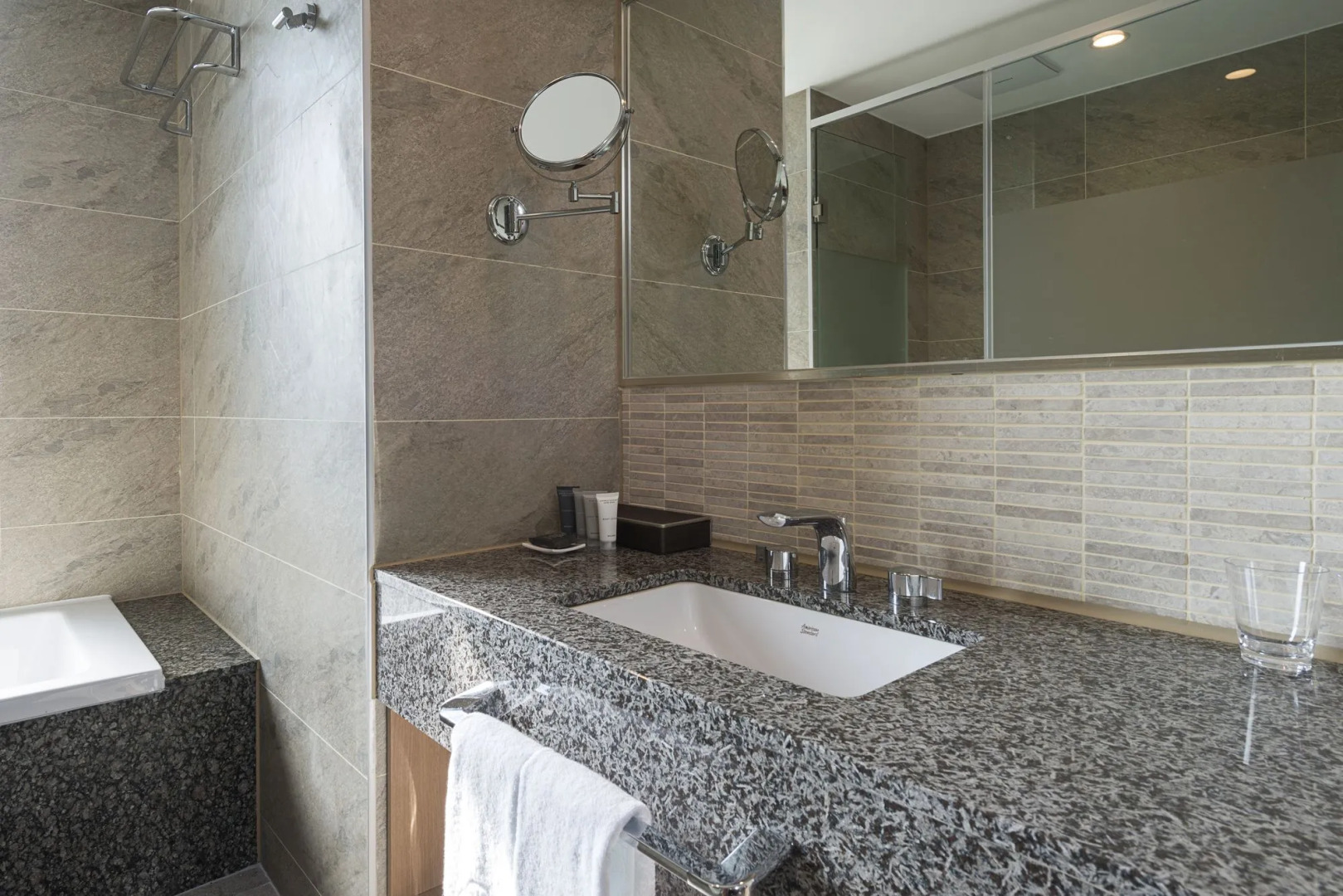 Stanford Hotel & Resort Tongyeong