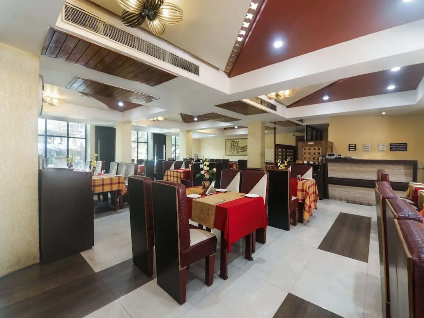 OYO 28278 Heritage Tezpur