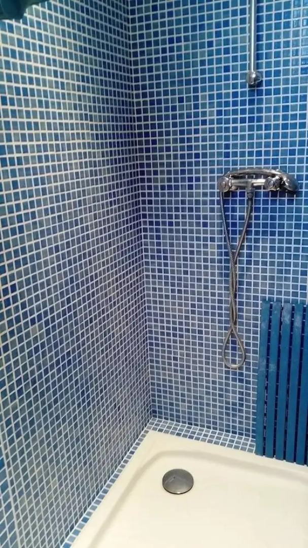 House With one Bedroom in Pujaut, With Wonderful Mountain View, Furnis