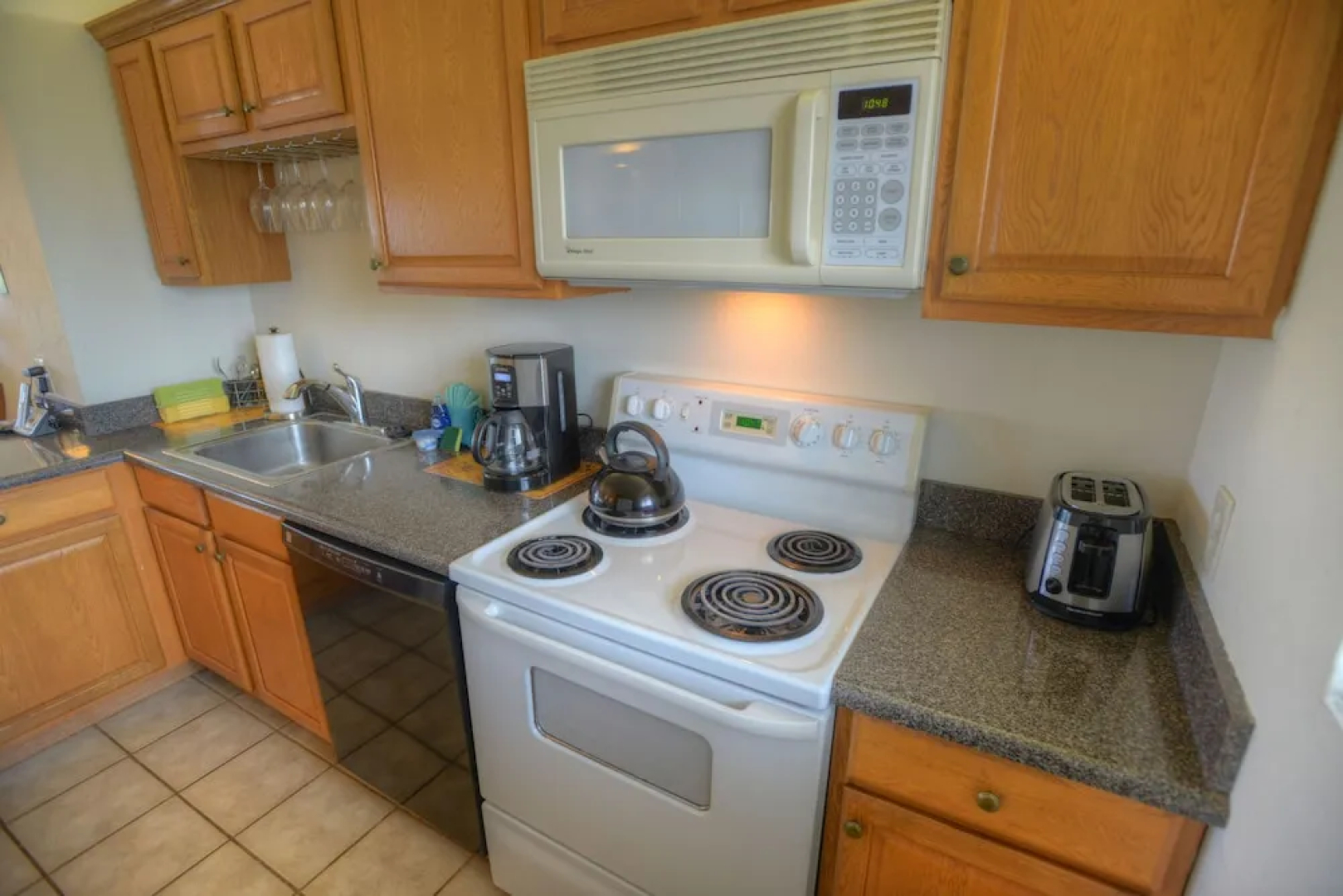 Menehune Shores 225