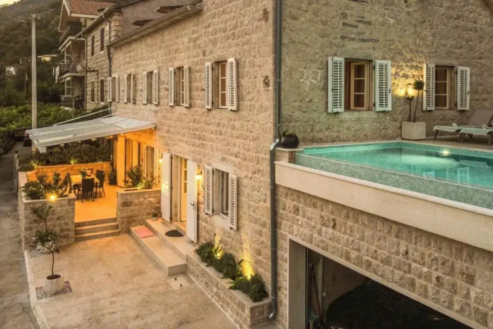 Luxury Pool Villa Feliz