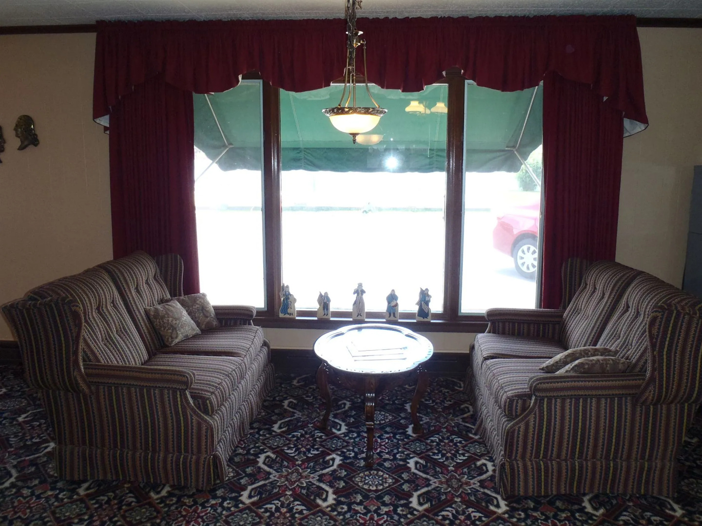 Glass House Inn Erie Near I-90 & I-79