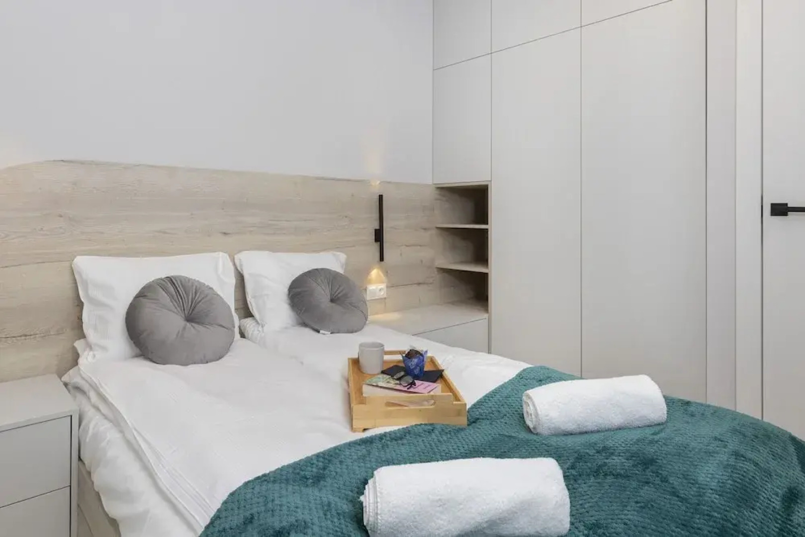 Ostoya Pucka by Renters