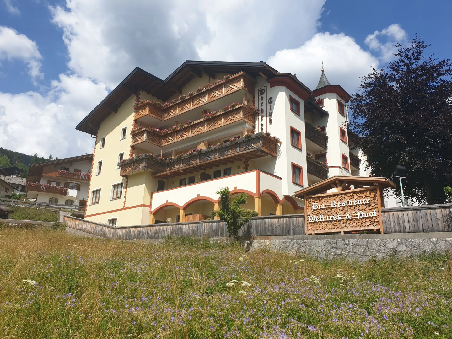 Residence Derby Club