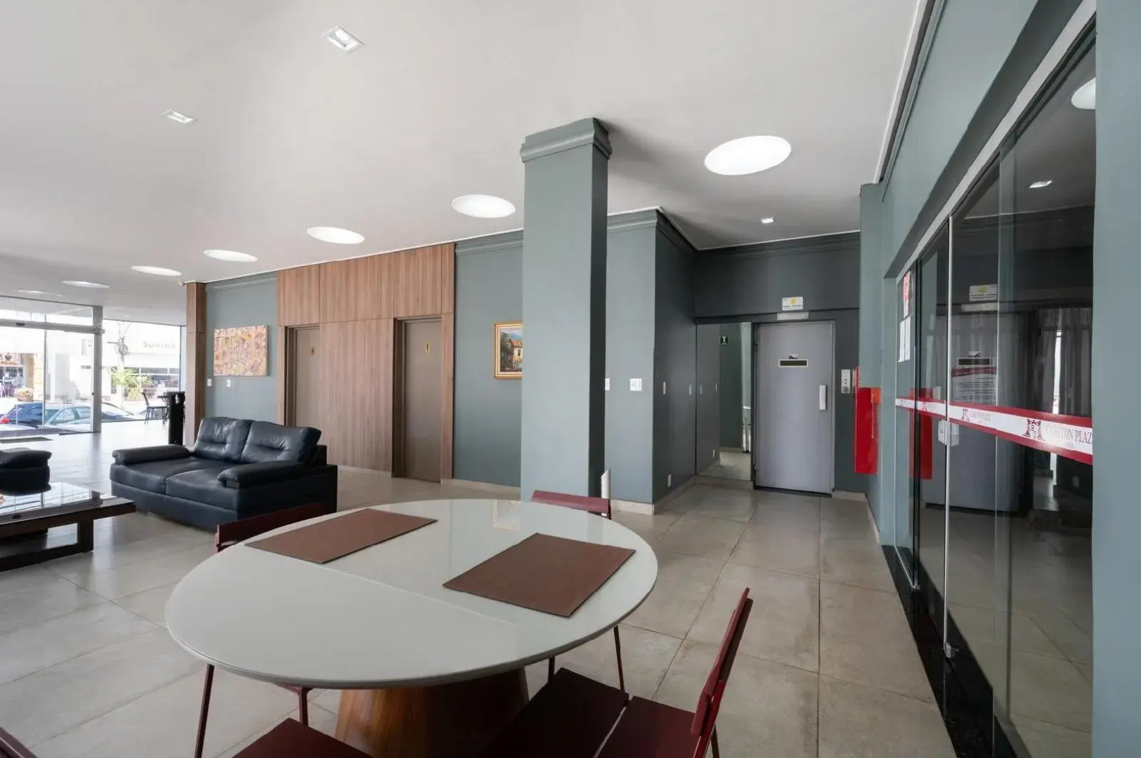 Carlton Express Italian Três Corações