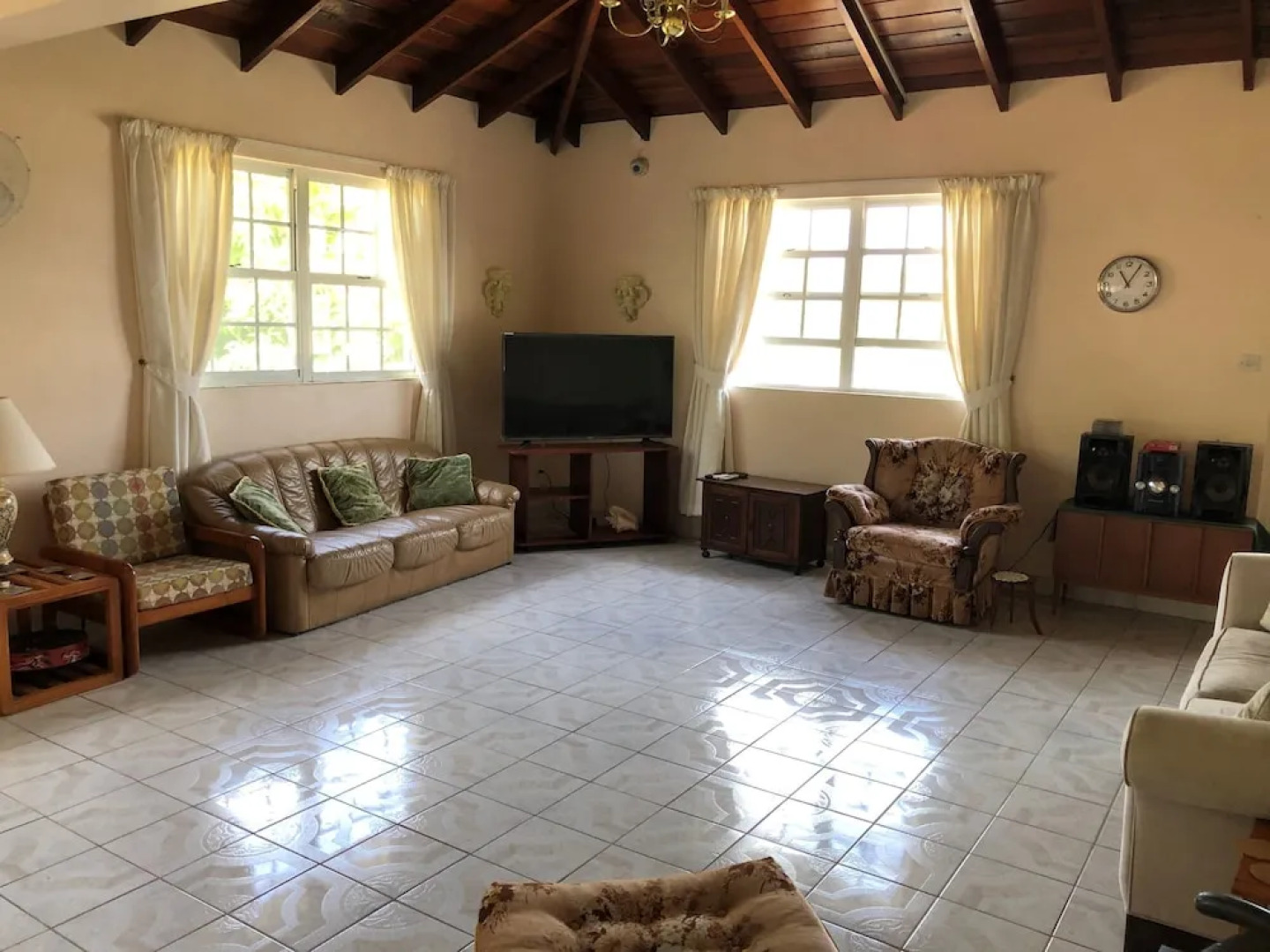 Palm Paradise Guest House and 2 Apartments