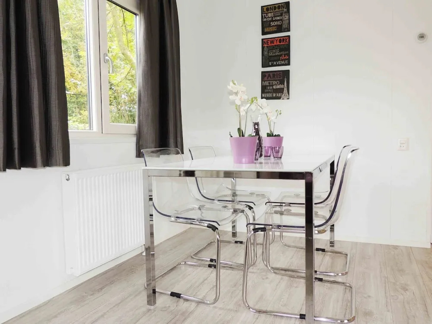 Comfortable Chalet in a Holiday Park