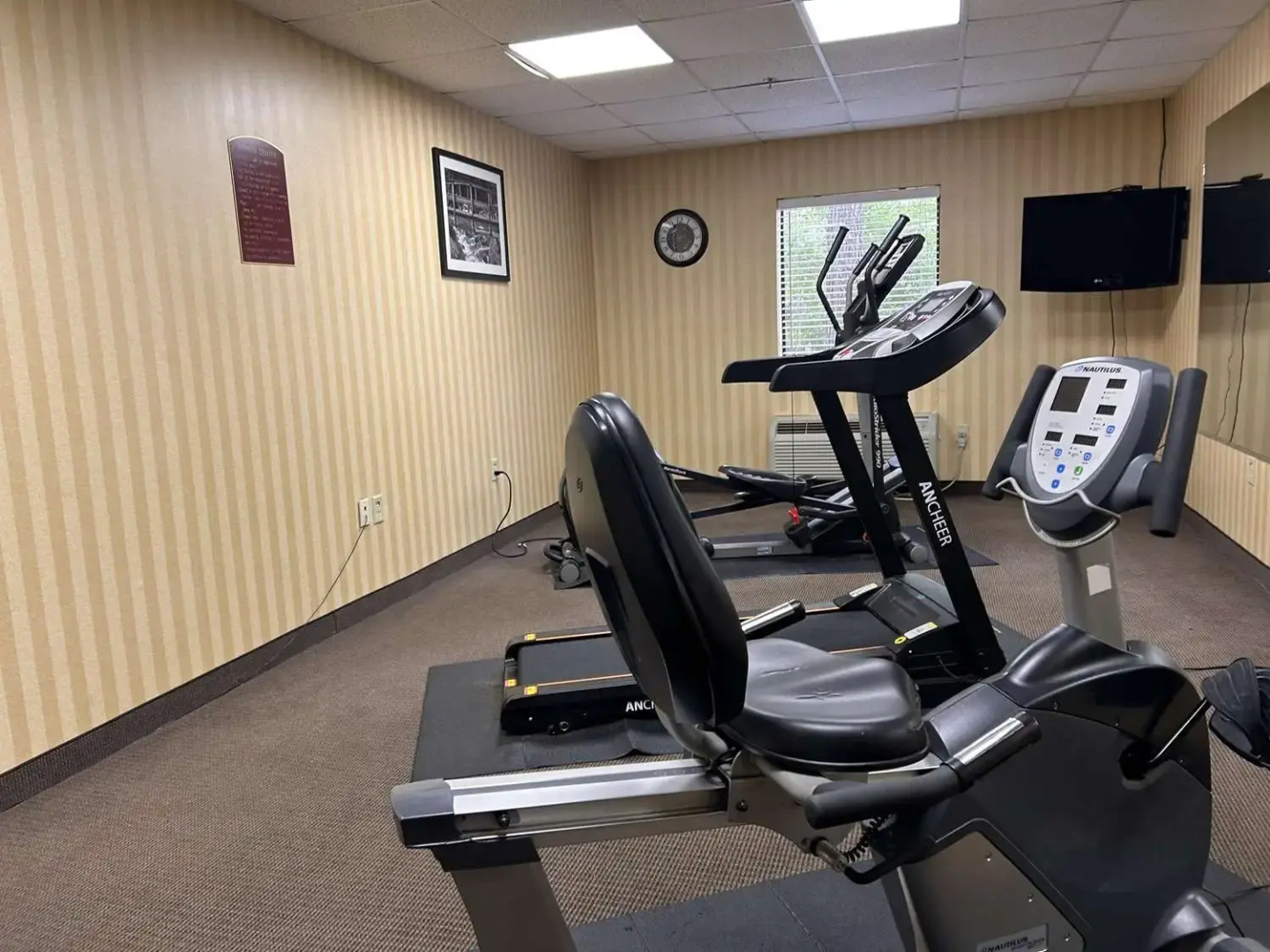 Sleep Inn & Suites Airport