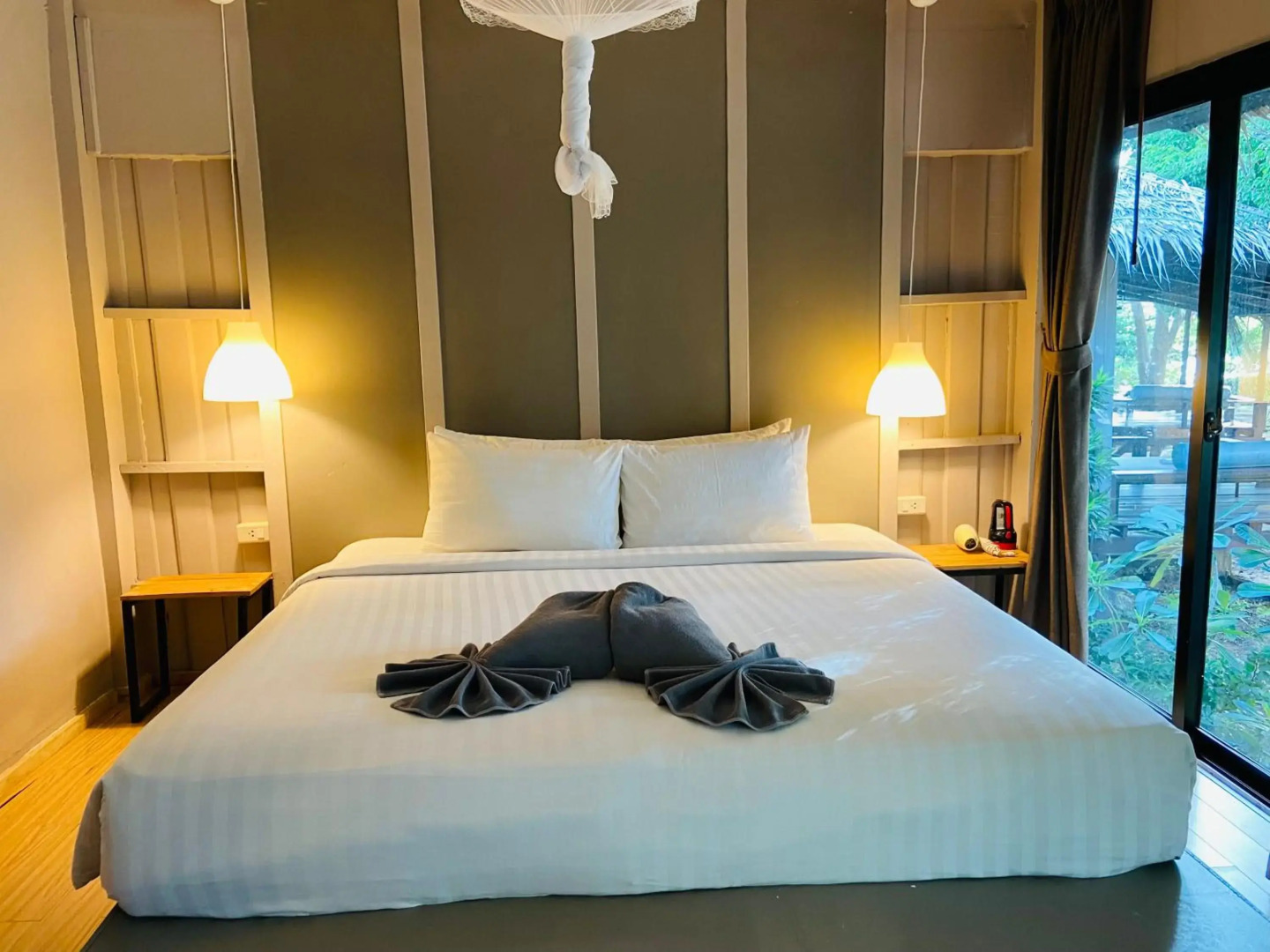 HIP Seaview Resort at Phi Phi