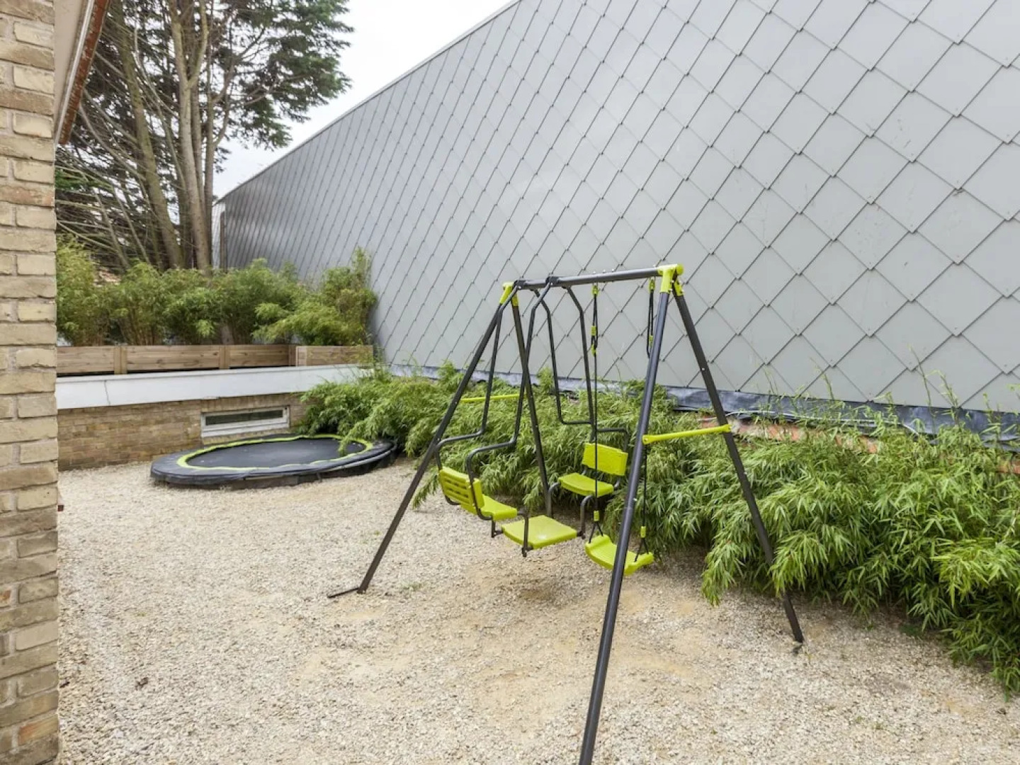 Captivating Villa in de Panne with Garden