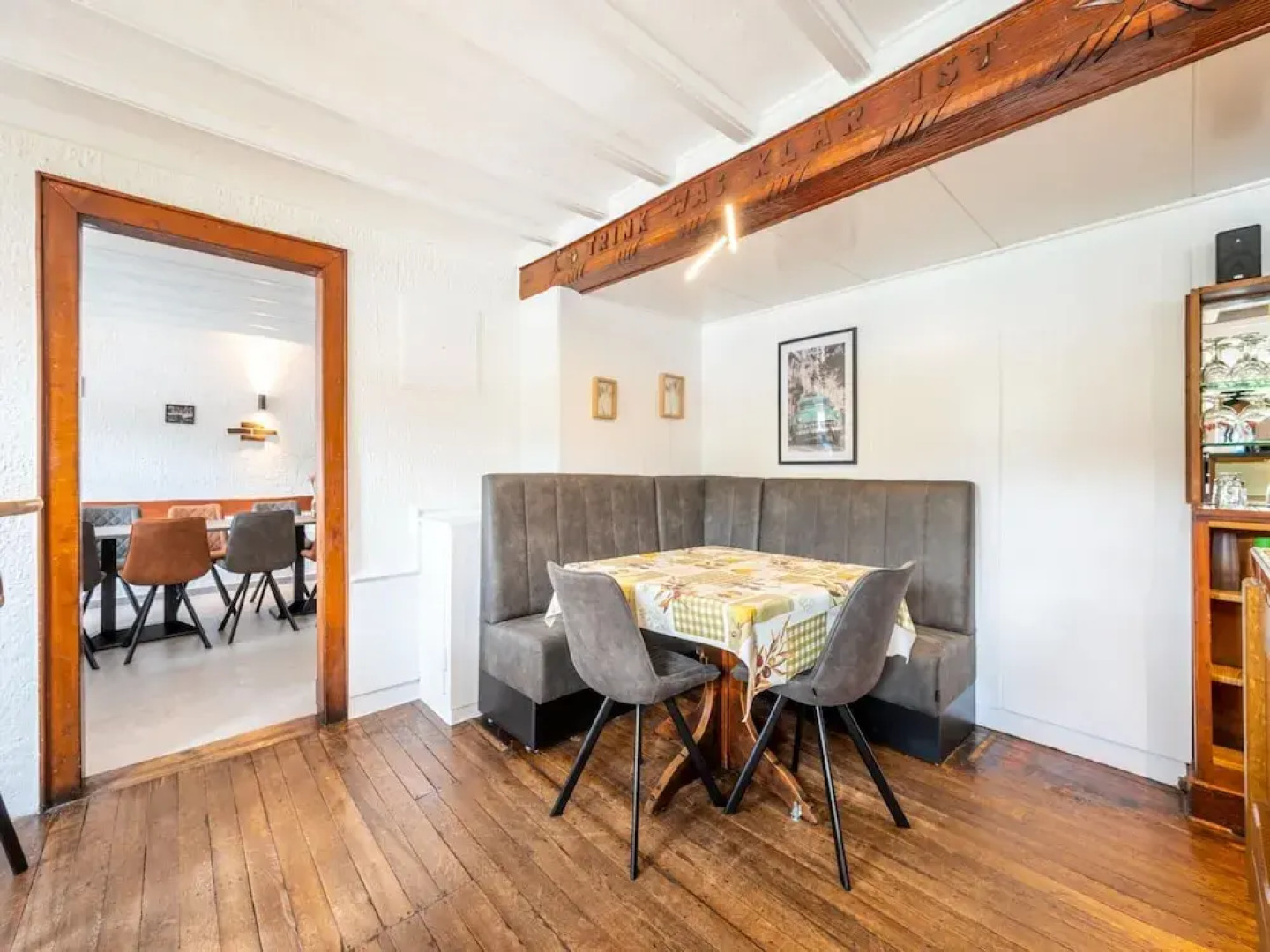 Grosse Gruppenunterkunft im Nationalpark Eifel mit Bar und Terrasse