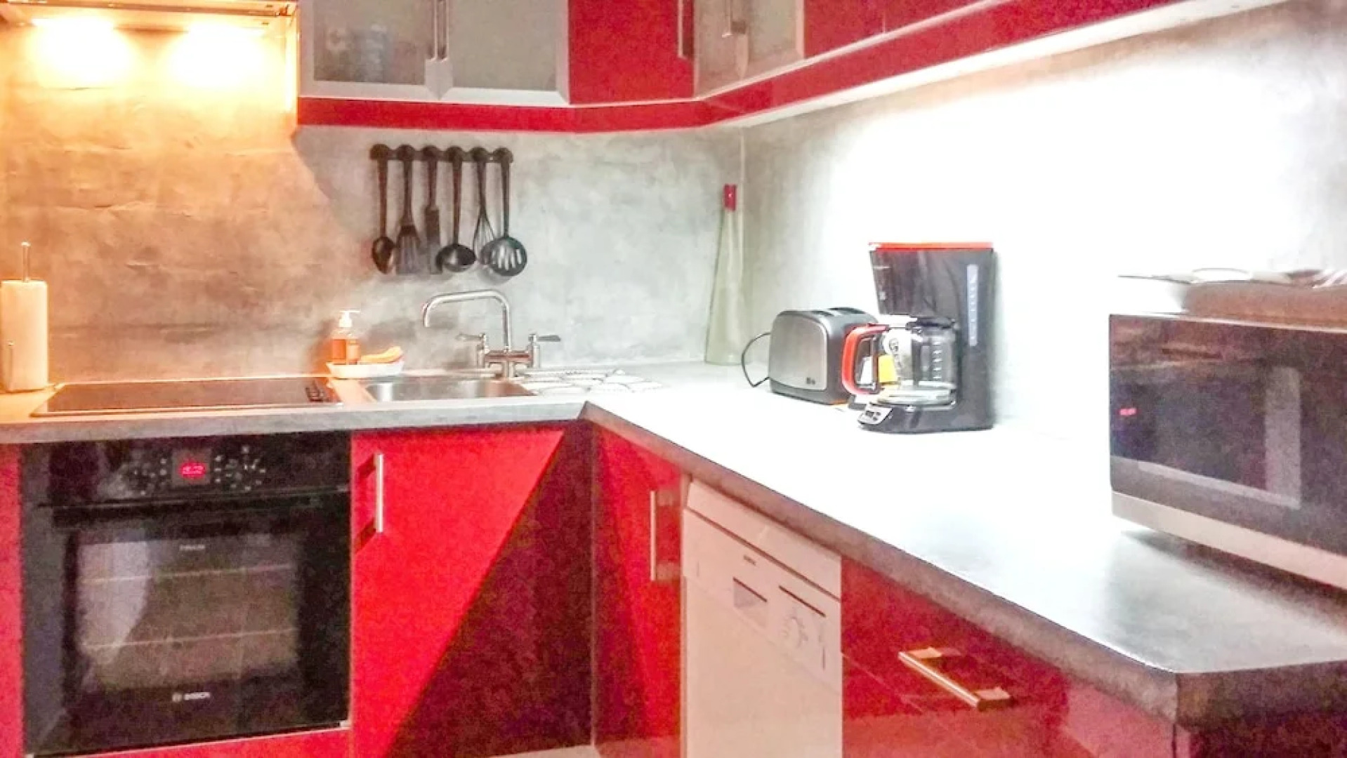 House With 2 Bedrooms in Revest-des-brousses, With Wonderful Mountain