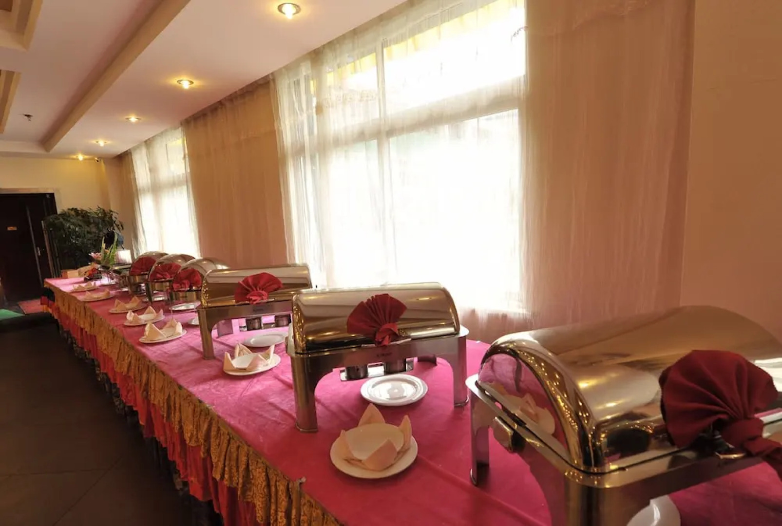 Shangri-La Original Density Hotel