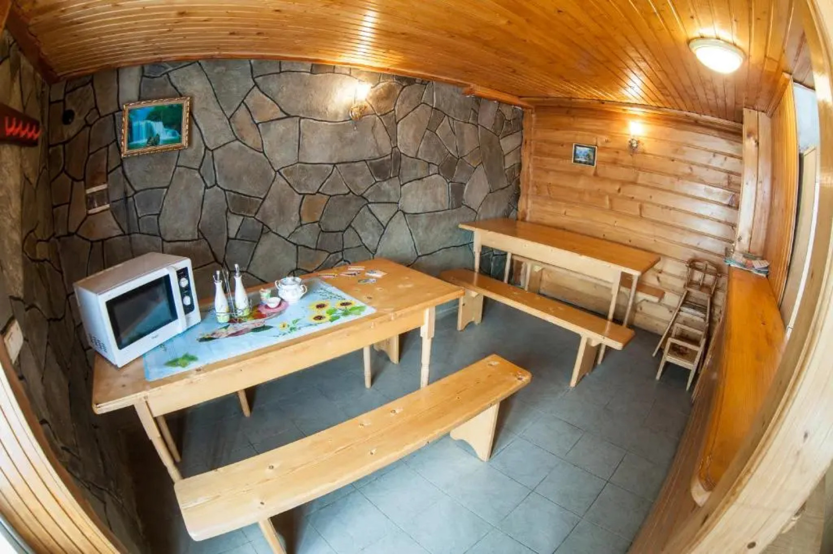 Gazdіvska Hata Guest House