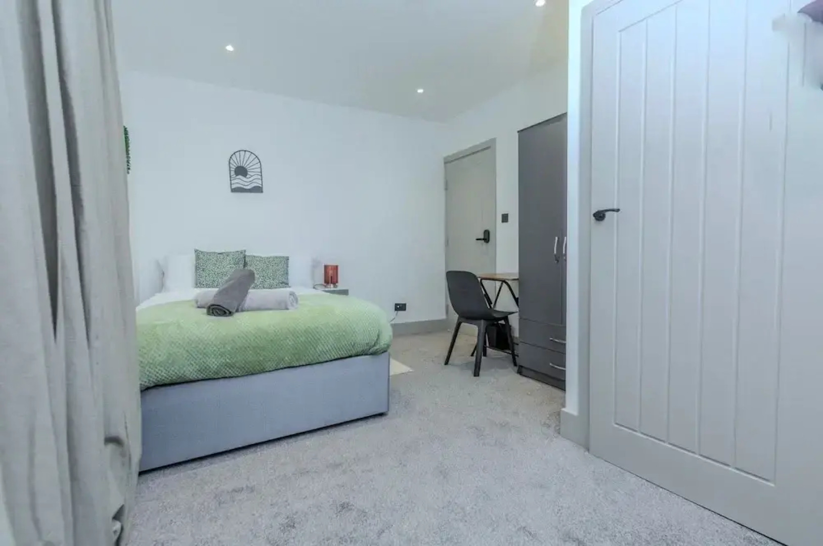 Cozy House In Medway-sleeps10-garden-freeparking