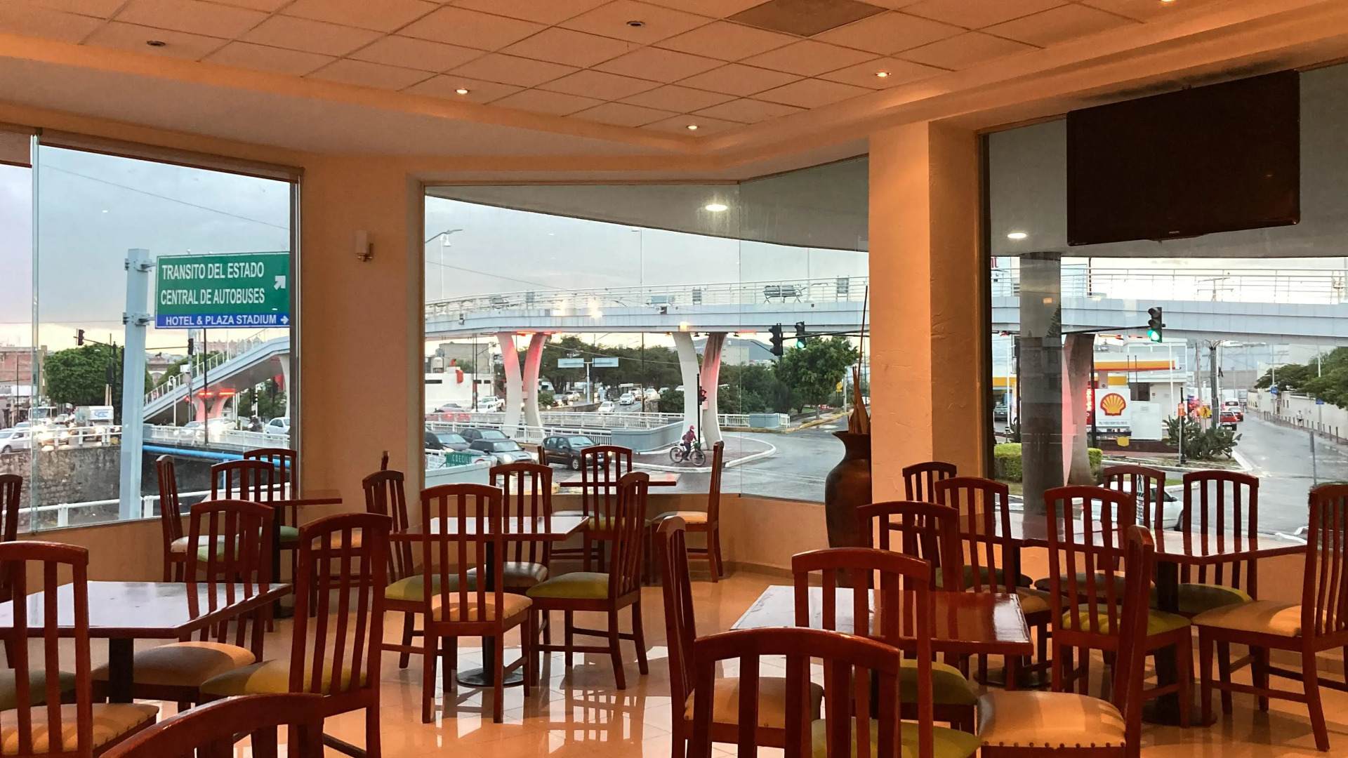 Enterprise Inn Poliforum