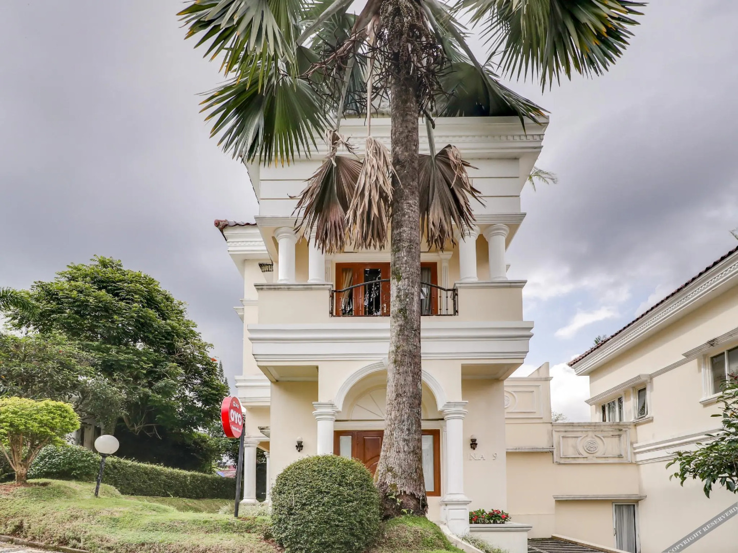 OYO 3925 Yasmin Rinai