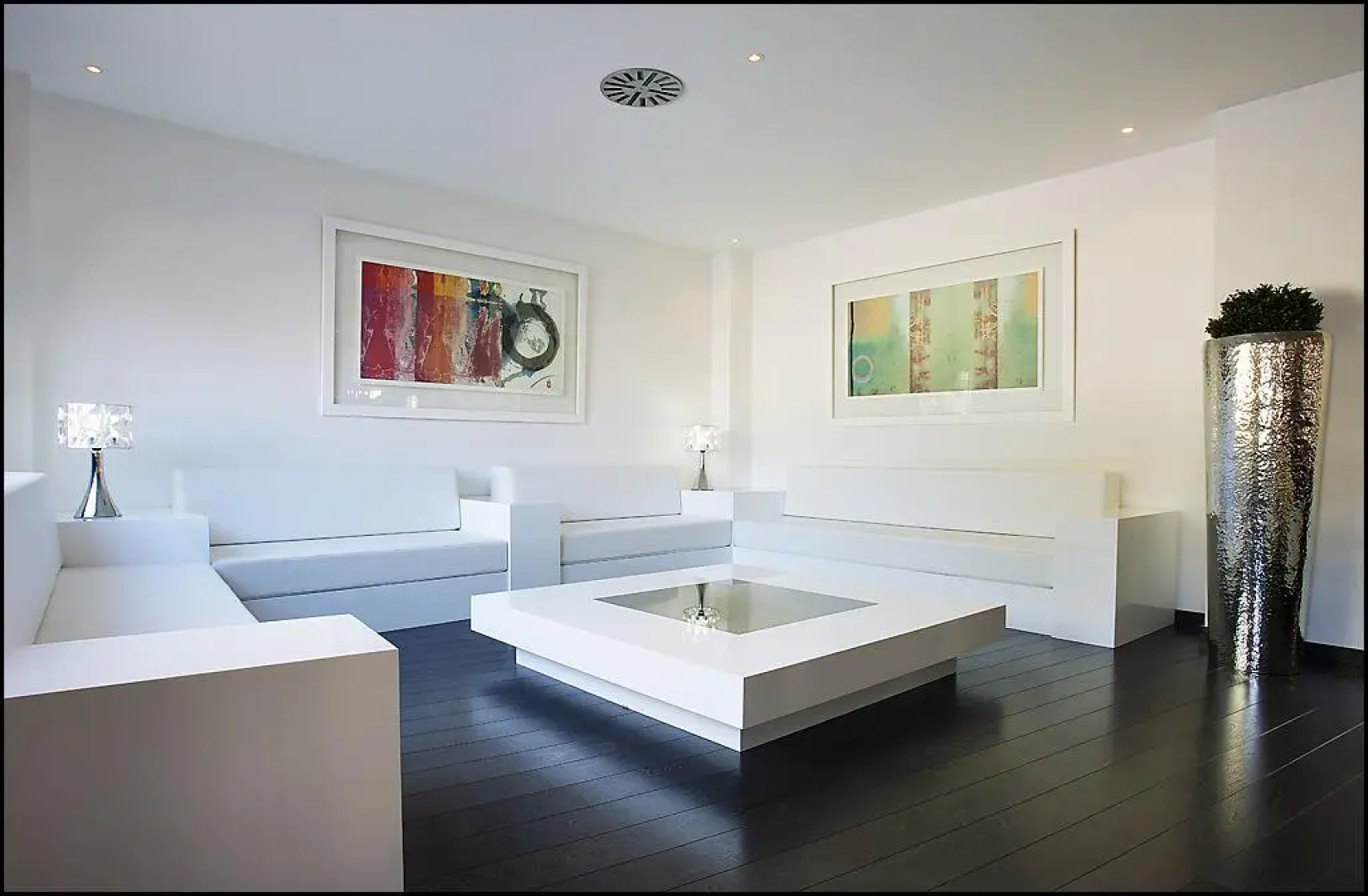 Occidental Pueblo Acantilado