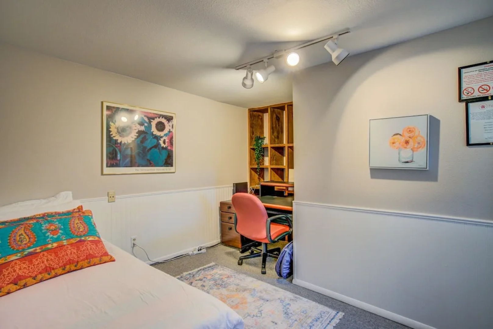 5brmonument Historic Charmminutes To Hiking