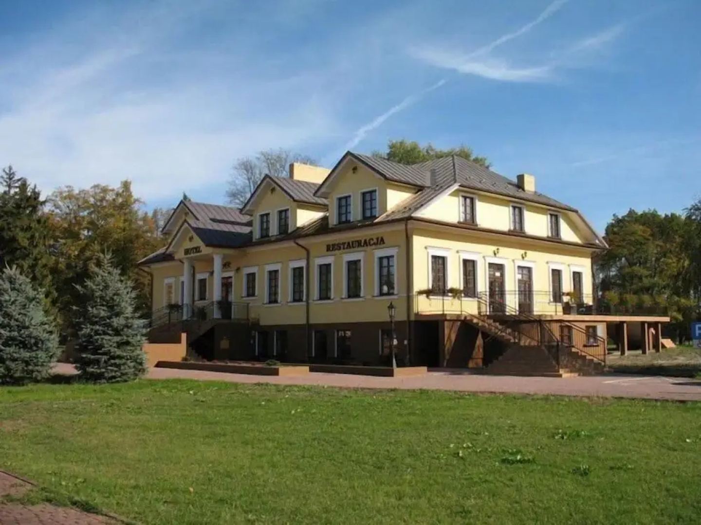 Hotel Rytwiany Nowy Dworek