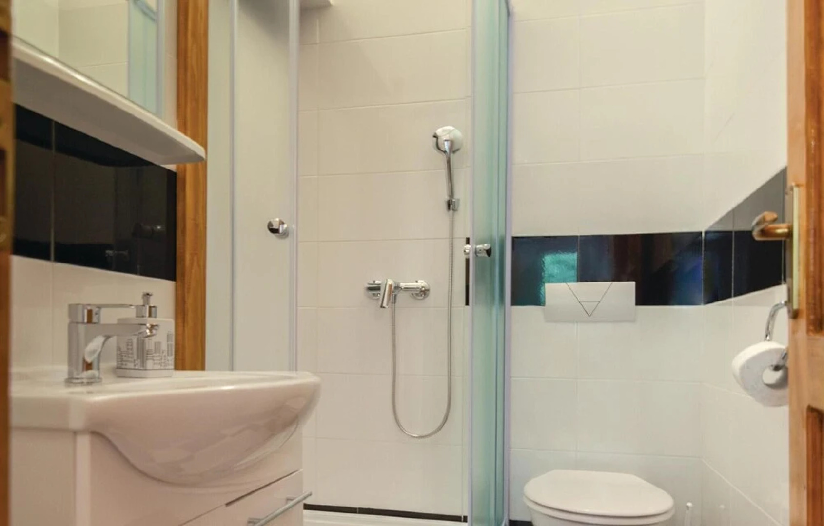 Nice Home in Kucice With Wifi and 4 Bedrooms