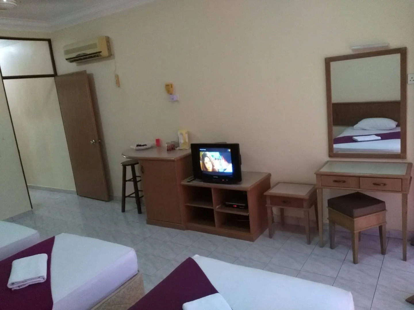 Teluk Batik Holiday Apartment