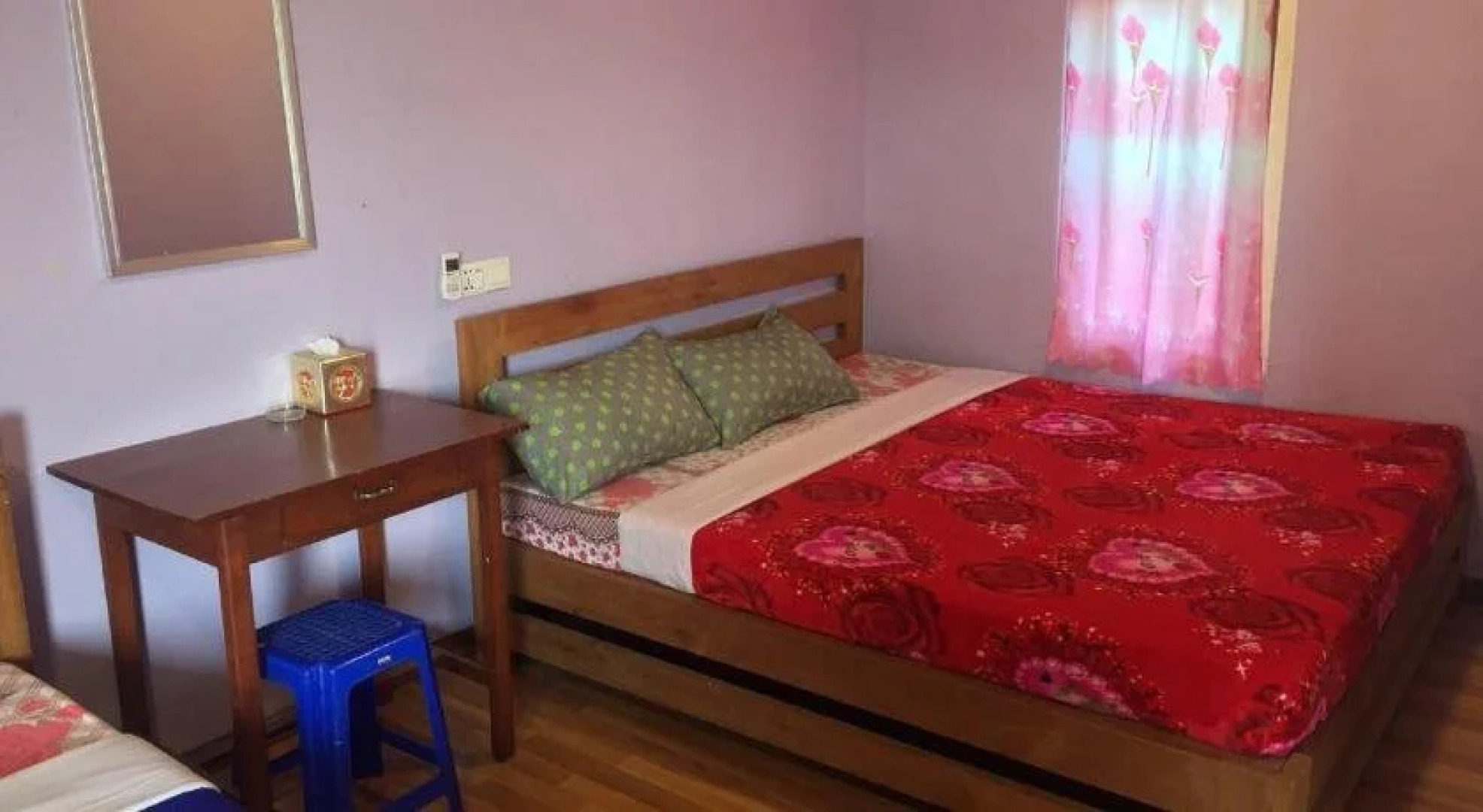 New Large Golden Pot