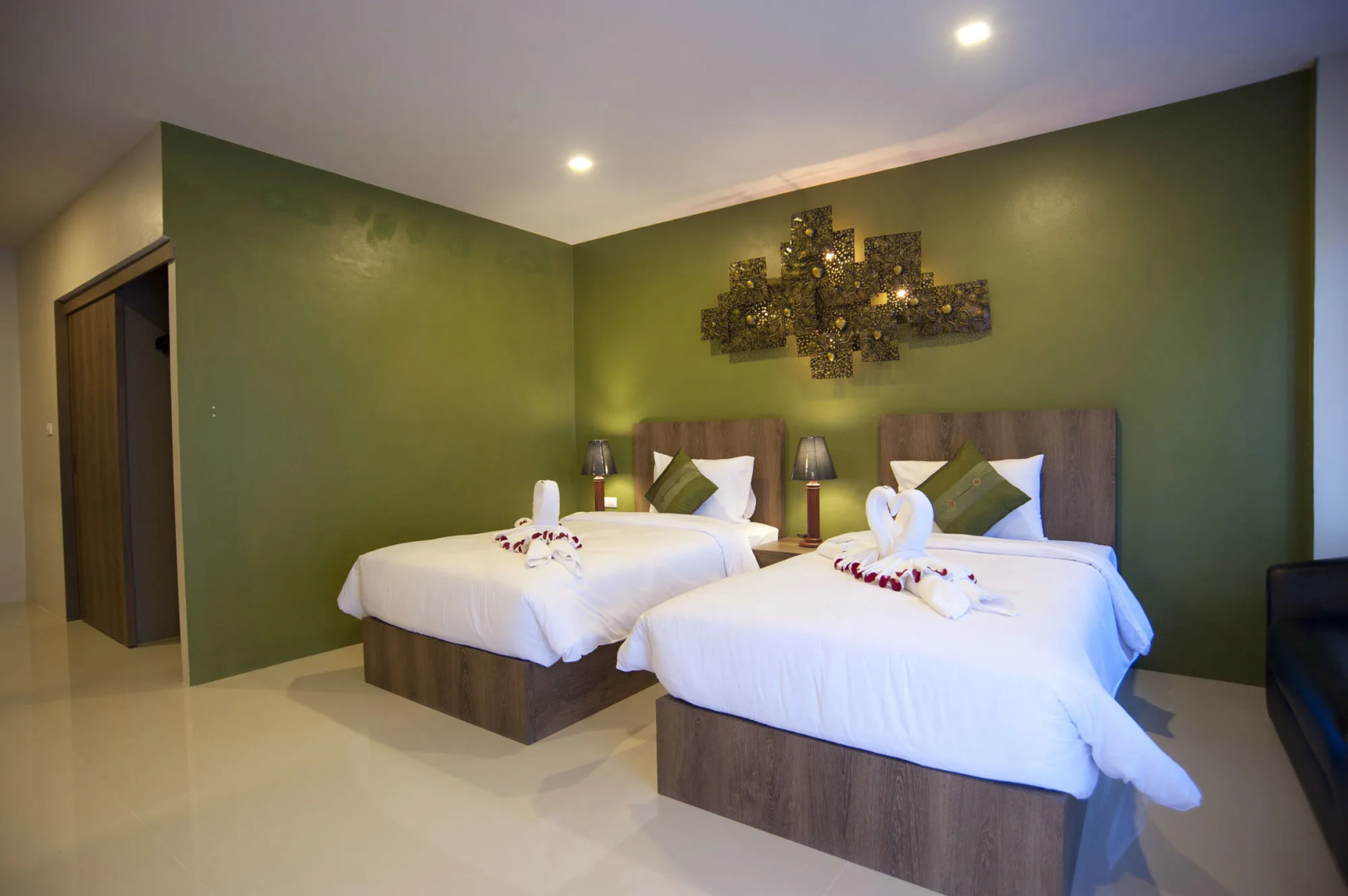 Отель The Gig Hotel